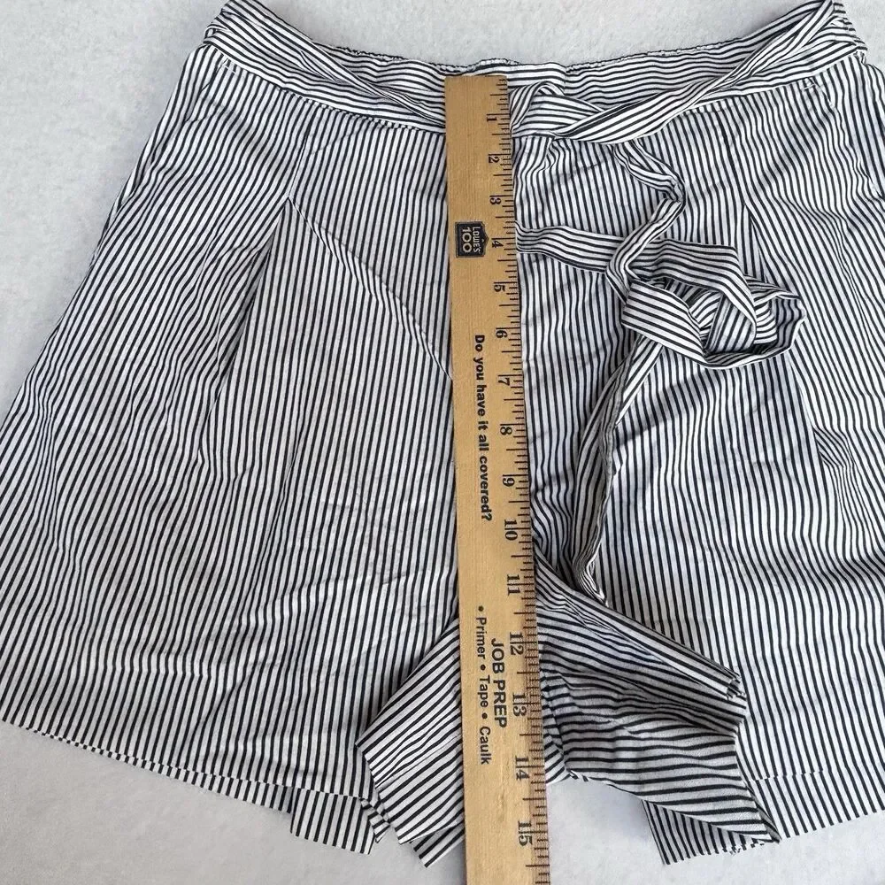 J.Crew Sack Style shorts Size 12 Tie Belt Black & White Pin Stripes High Rise